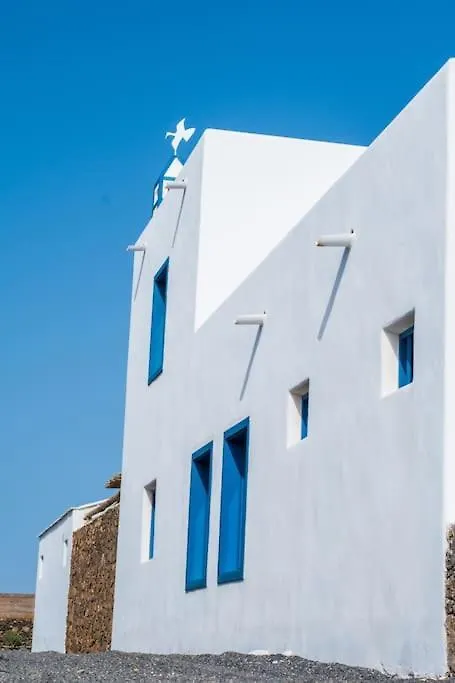 Villa Alfonso New, With Local Traditional Style Lajares