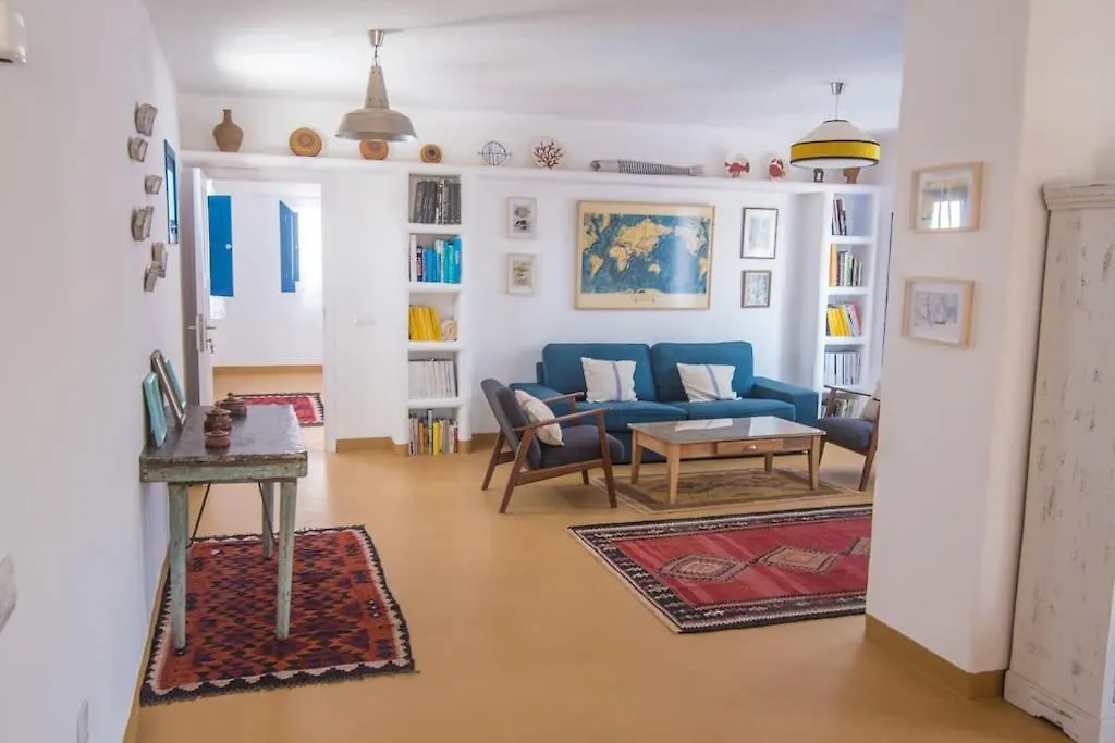 לאחארס Villa Alfonso New, With Local Traditional Style