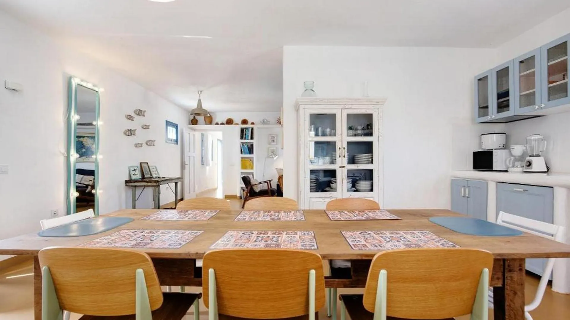 לאחארס Villa Alfonso New, With Local Traditional Style